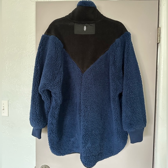 FP Movement by Free People Fall To Rise Fleece Quarter Snap - Picture 3 of 4